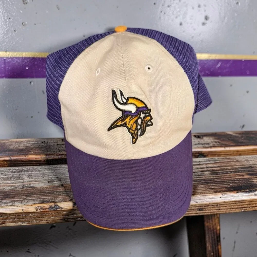 NFL Team Apparel Minnesota Vikings Snapback Trucker Hat O/S